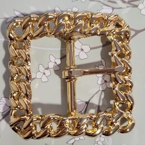 Shiny Gold Rounded Chain Link Belt Buckle